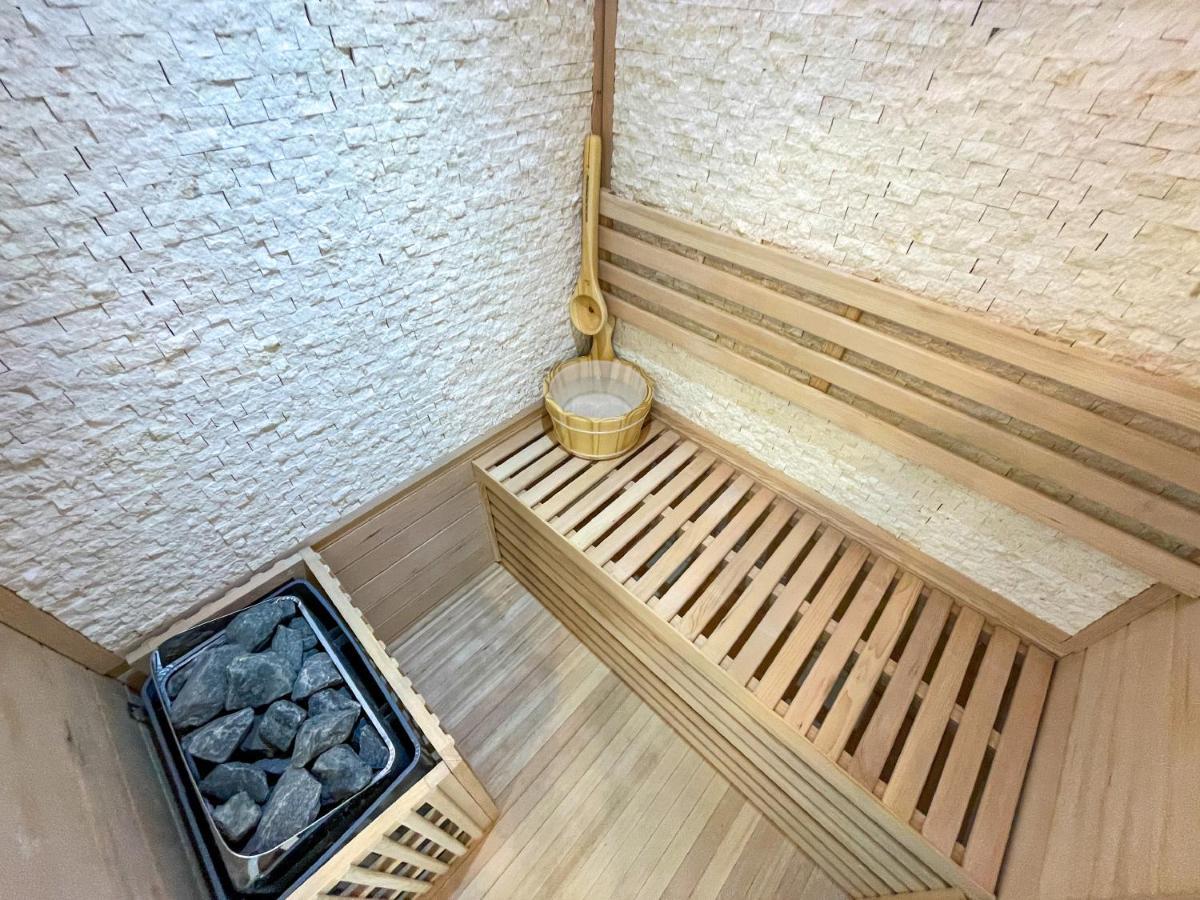 Votre Escale Boule D Or Sauna & Spa นีออร์ ภายนอก รูปภาพ